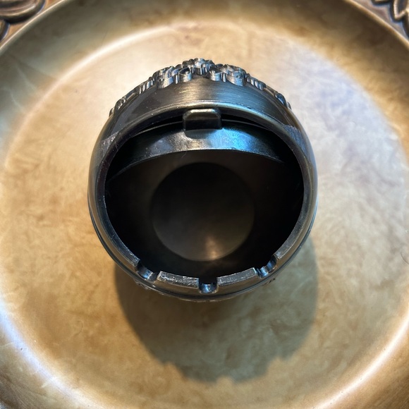 NWOT Vintage Style Decorative Ashtray with Rose Design - Picture 6 of 7